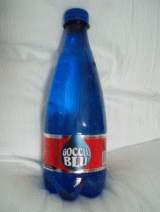 青い瓶の水